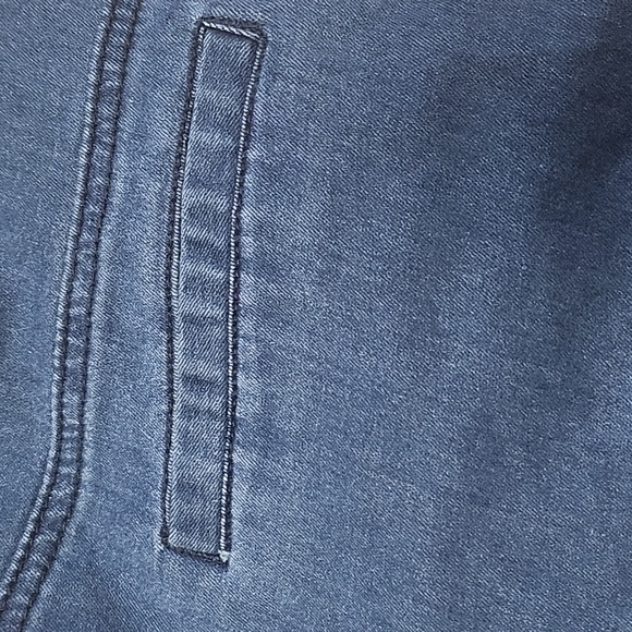 Bundle Of 2 Rue21 Women's Stretch Denim Shorts - Picture 4 of 7